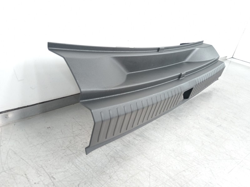 Recambio de moldura para seat arona xperience referencia OEM IAM 6F9863459A  