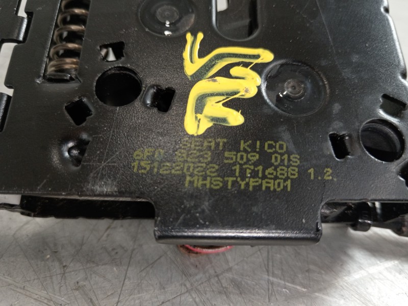 Recambio de cerradura capot para seat arona xperience referencia OEM IAM 6F0823509  