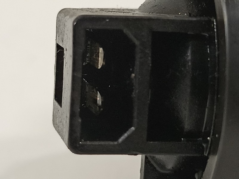 Recambio de inyector para volkswagen golf iv berlina (1j1) highline referencia OEM IAM 038130073AJ 0414720037 