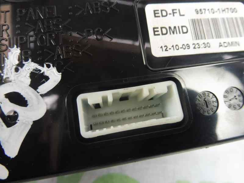 Recambio de pantalla multifuncion para kia cee´d 1.4 cat referencia OEM IAM 957101H700  