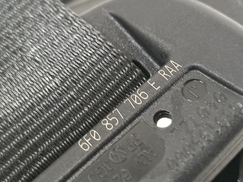 Recambio de cinturon seguridad delantero derecho para seat arona xperience referencia OEM IAM 6F0857706ERAA  
