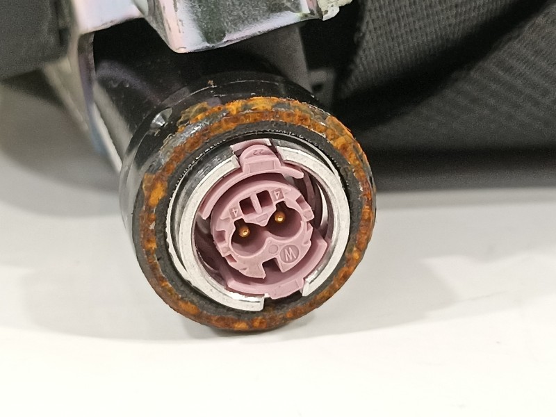 Recambio de cinturon seguridad delantero izquierdo para seat arona xperience referencia OEM IAM 6F0857705E  