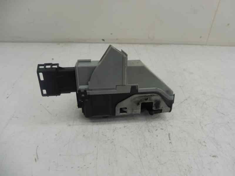 Recambio de cerradura puerta trasera derecha para citroën berlingo cuadro club l2 referencia OEM IAM 828416  