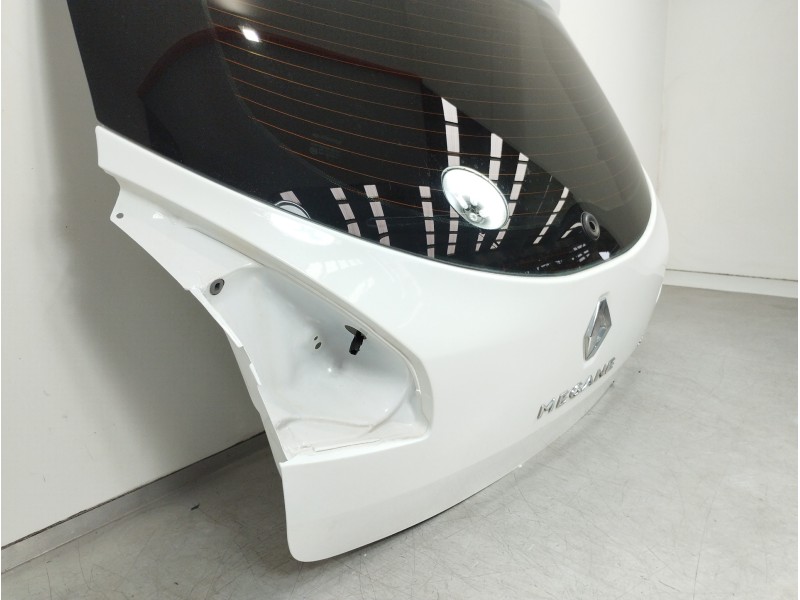 Recambio de porton trasero para renault megane iii berlina 5 p dynamique referencia OEM IAM   