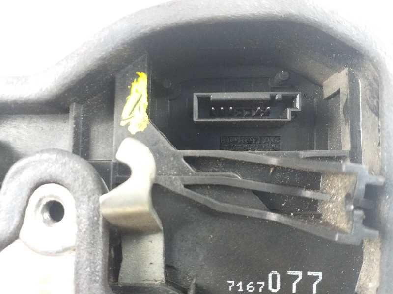 Recambio de cerradura puerta delantera izquierda para bmw serie 1 berlina (e81/e87) 120d referencia OEM IAM 7167077  
