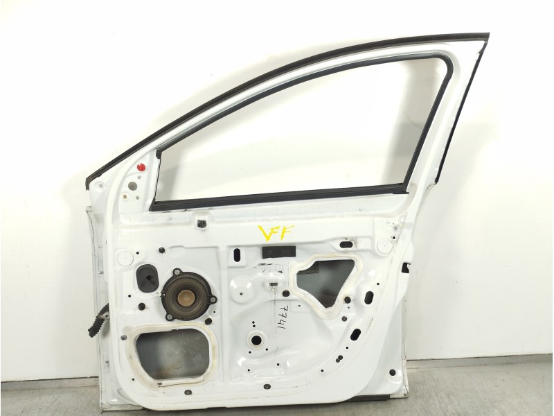 Recambio de puerta delantera derecha para renault megane iii berlina 5 p dynamique referencia OEM IAM 801115168R  