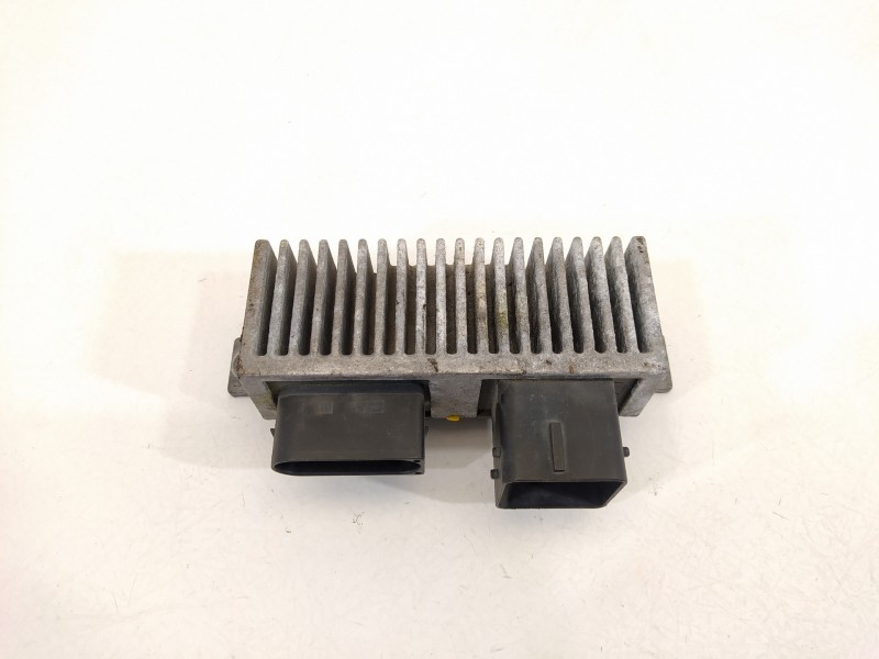 Recambio de caja precalentamiento para renault megane iii berlina 5 p dynamique referencia OEM IAM 8200558438A  