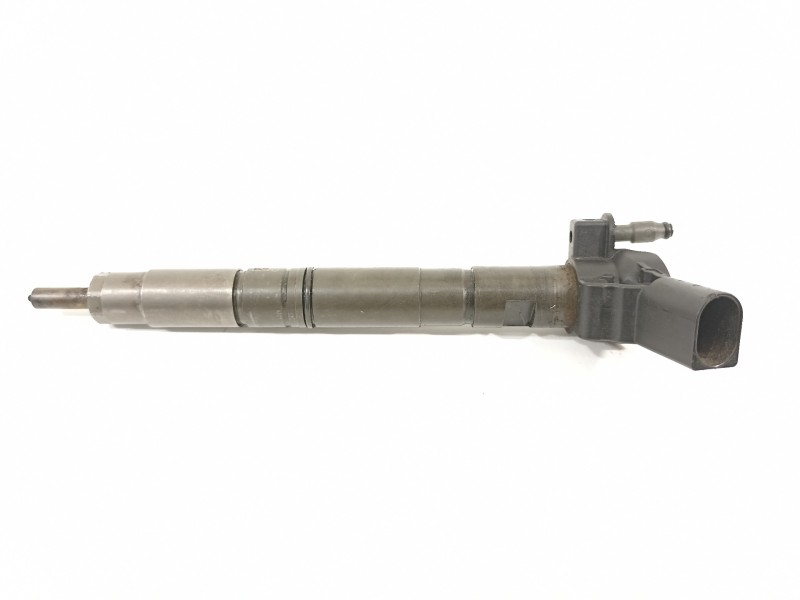Recambio de inyector para volkswagen passat berlina (3c2) edition plus referencia OEM IAM 03L130277 0445116030 