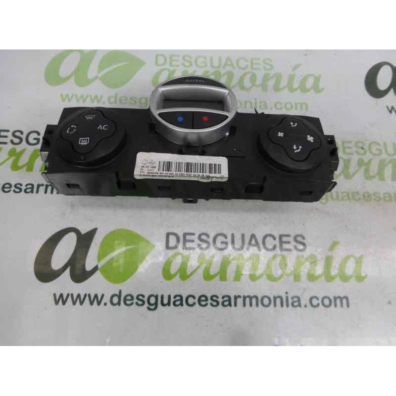 Recambio de mando climatizador para renault megane ii berlina 5p confort dynamique referencia OEM IAM 8200413906  