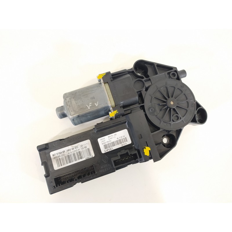 Recambio de motor elevalunas delantero izquierdo para renault megane iii berlina 5 p dynamique referencia OEM IAM 807310246R 966