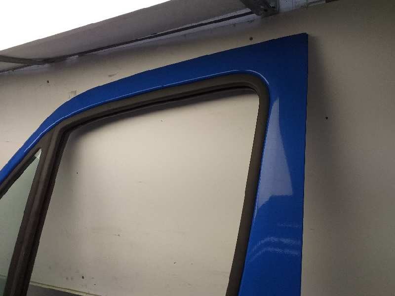 Recambio de puerta delantera izquierda para volkswagen crafter combi (2e) combi 30 referencia OEM IAM 2E0831051  