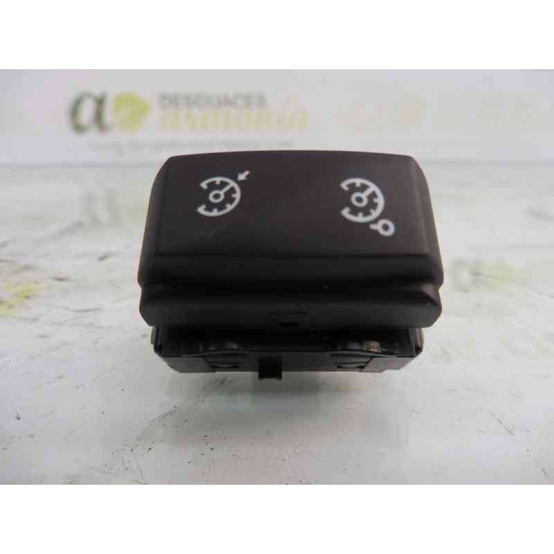 Recambio de no identificado para renault trafic combi l1h1 2,8t (5/6 plazas) mixto n1 referencia OEM IAM 255500002R  