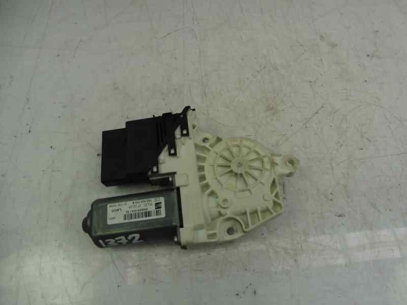 Recambio de motor elevalunas trasero izquierdo para seat leon (1p1) stylance / style referencia OEM IAM 1K0959703N  