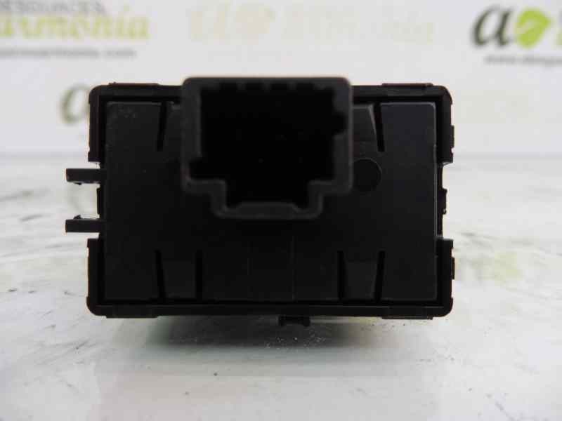 Recambio de no identificado para renault trafic combi l1h1 2,8t (5/6 plazas) mixto n1 referencia OEM IAM 253508347R  