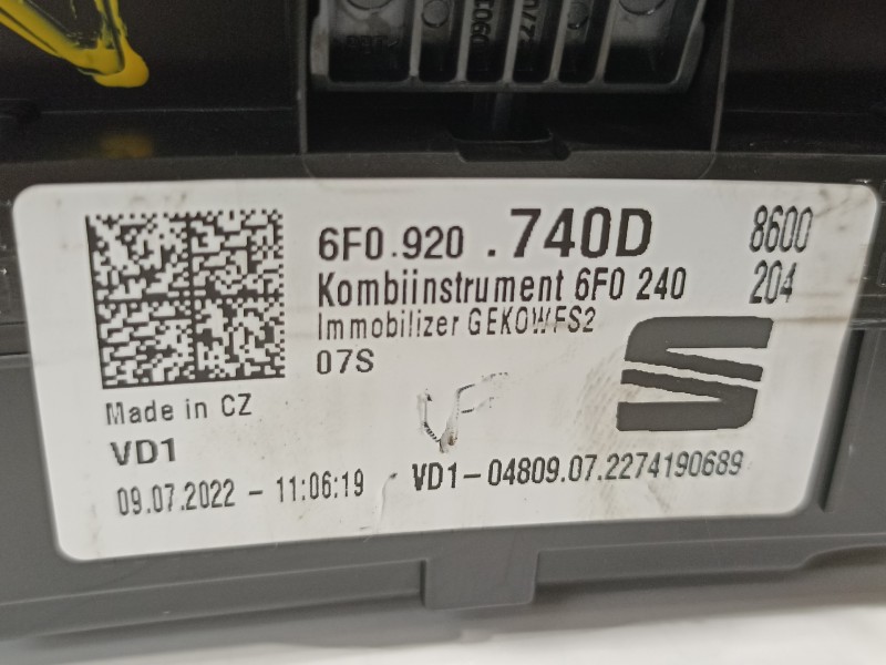 Recambio de cuadro instrumentos para seat arona xperience referencia OEM IAM 6F0920740D  