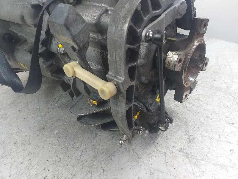 Recambio de caja cambios para volkswagen crafter combi (2e) combi 30 referencia OEM IAM V9052502800  