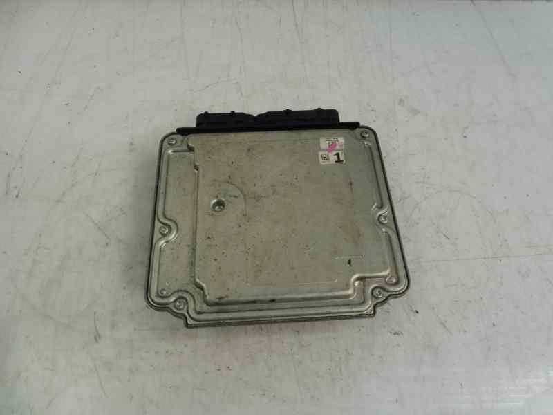 Recambio de centralita motor uce para toyota yaris active referencia OEM IAM 896610DC21 0281015385 