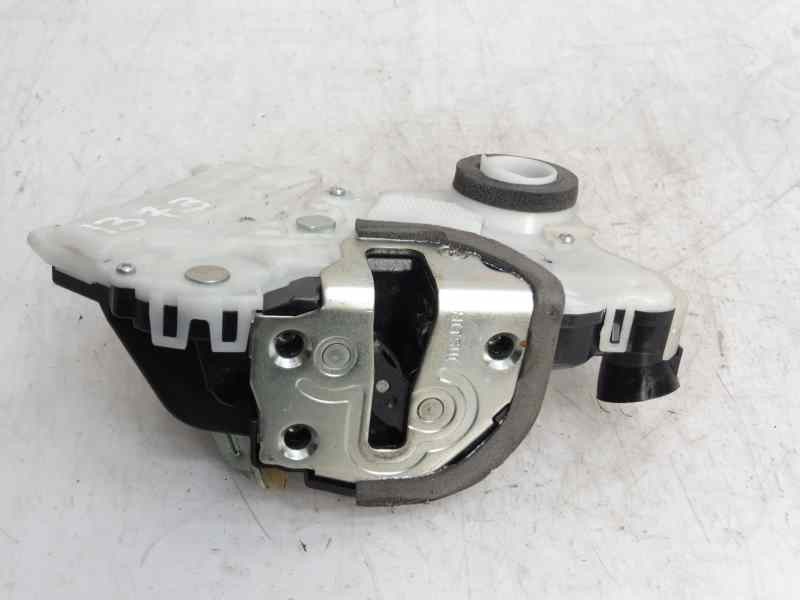 Recambio de cerradura puerta delantera derecha para toyota yaris active referencia OEM IAM   