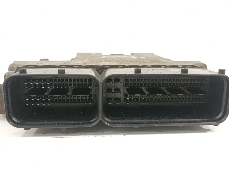 Recambio de centralita motor uce para kia cee´d sporty wagon emotion referencia OEM IAM 3911327710 0281013570 