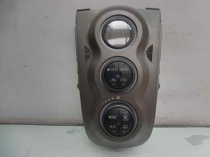 Recambio de mando climatizador para toyota yaris active referencia OEM IAM 559000D280  