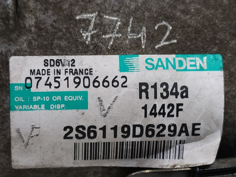 Recambio de compresor aire acondicionado para ford fiesta (cbk) fun referencia OEM IAM 2S6119D629AE  