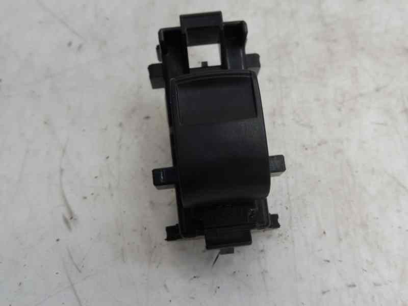 Recambio de mando elevalunas delantero derecho para toyota yaris active referencia OEM IAM 8292H90  