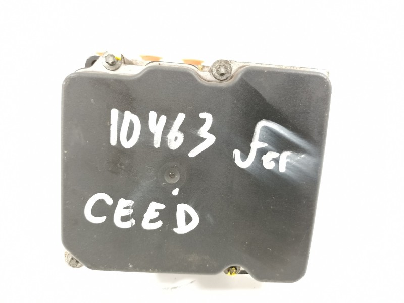 Recambio de abs para kia cee´d sporty wagon emotion referencia OEM IAM 589201H650  