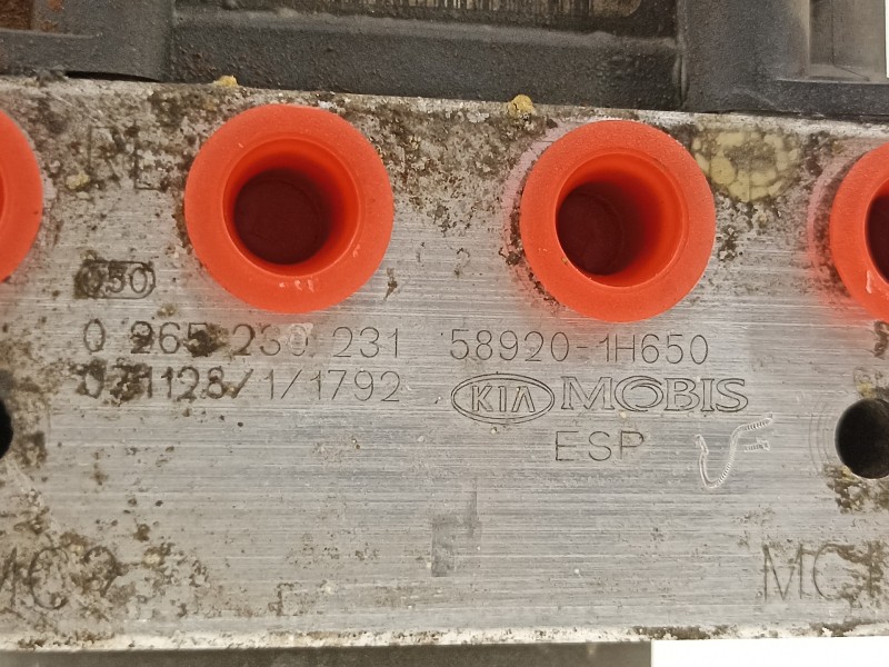 Recambio de abs para kia cee´d sporty wagon emotion referencia OEM IAM 589201H650  
