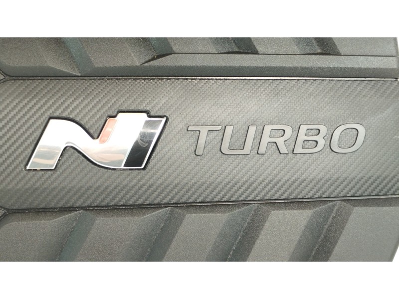 Recambio de tapa motor para hyundai i30 (pd) n project c referencia OEM IAM 292402GTB1 292402GTB0 