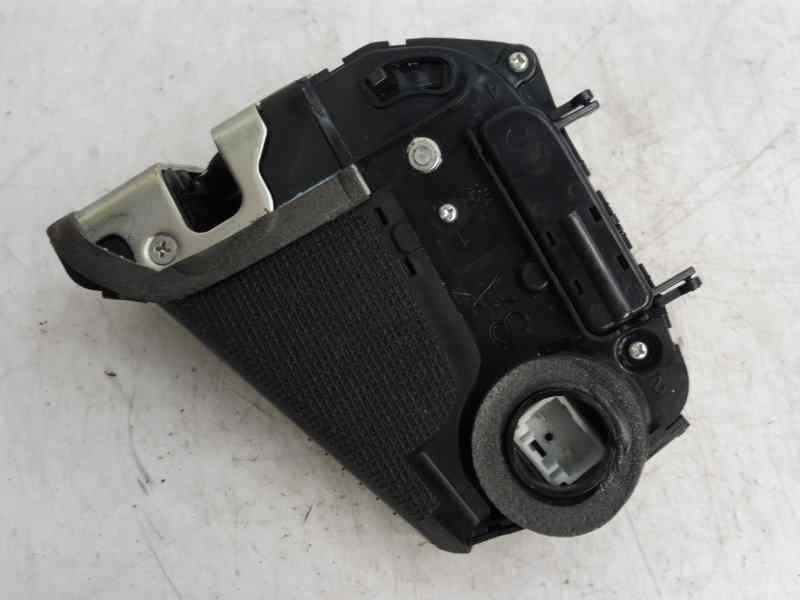 Recambio de cerradura puerta trasera derecha para toyota yaris active referencia OEM IAM   