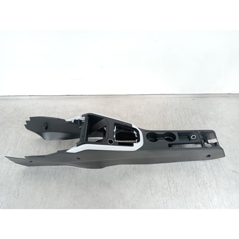 Recambio de consola central para seat arona xperience referencia OEM IAM 6F1863243 01173227 