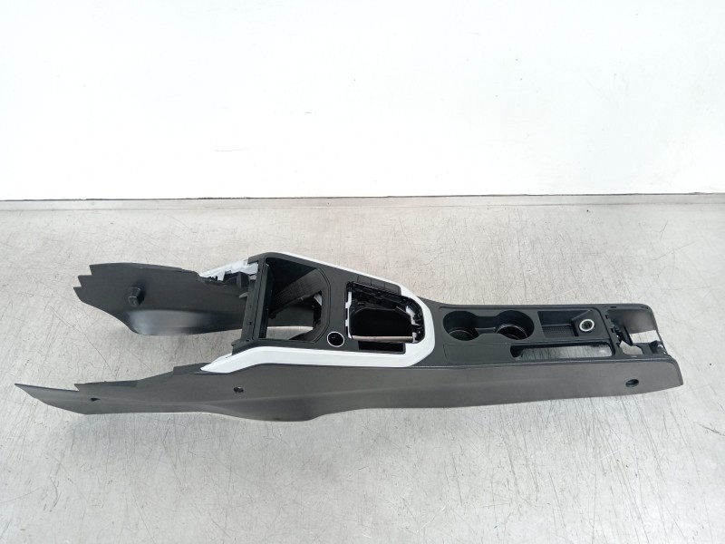 Recambio de consola central para seat arona xperience referencia OEM IAM 6F1863243 01173227 