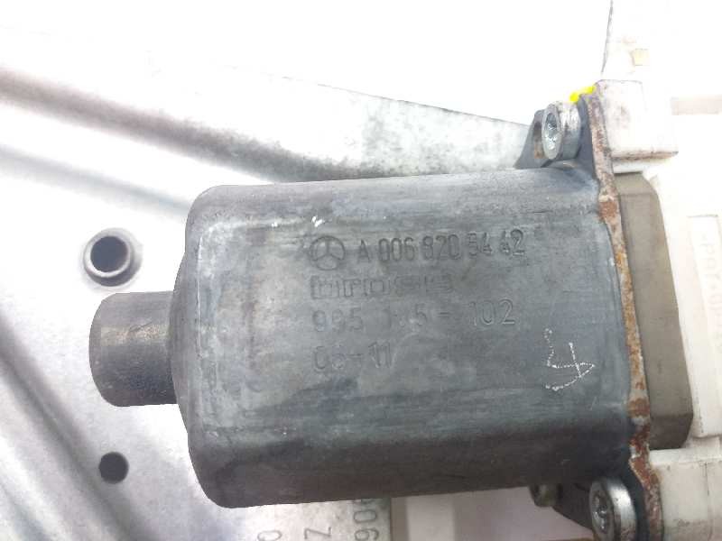 Recambio de elevalunas delantero izquierdo para volkswagen crafter combi (2e) combi 30 referencia OEM IAM A9067200046 A006070544