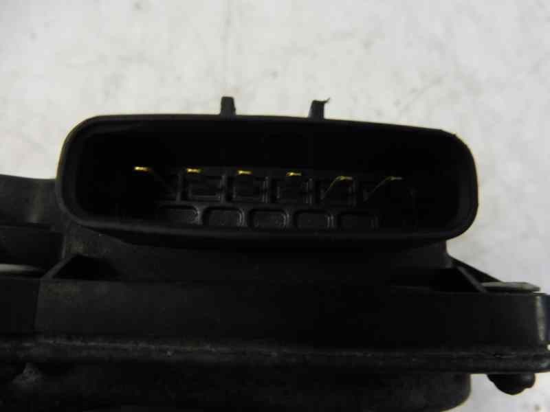 Recambio de caja mariposa para toyota yaris active referencia OEM IAM 261000N030  