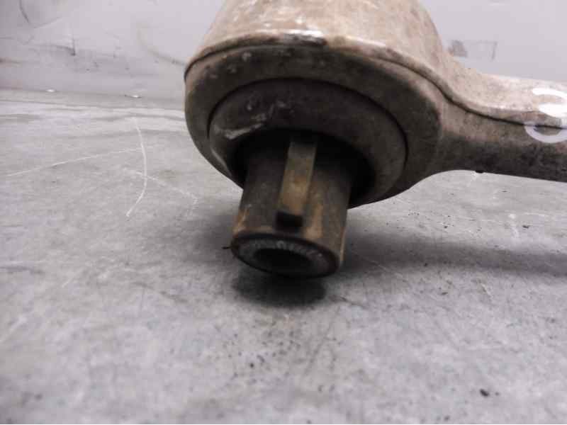 Recambio de brazo suspension inferior delantero derecho para bmw serie 1 berlina (e81/e87) 120d referencia OEM IAM 31122405860  