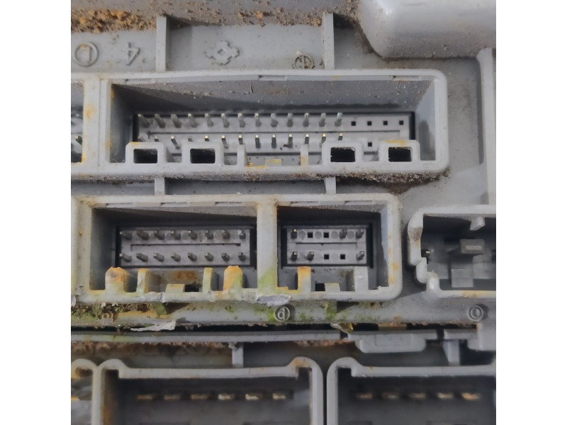 Recambio de caja reles / fusibles para honda cr-v (re) elegance referencia OEM IAM 52575LM 5LMHMLVZ 