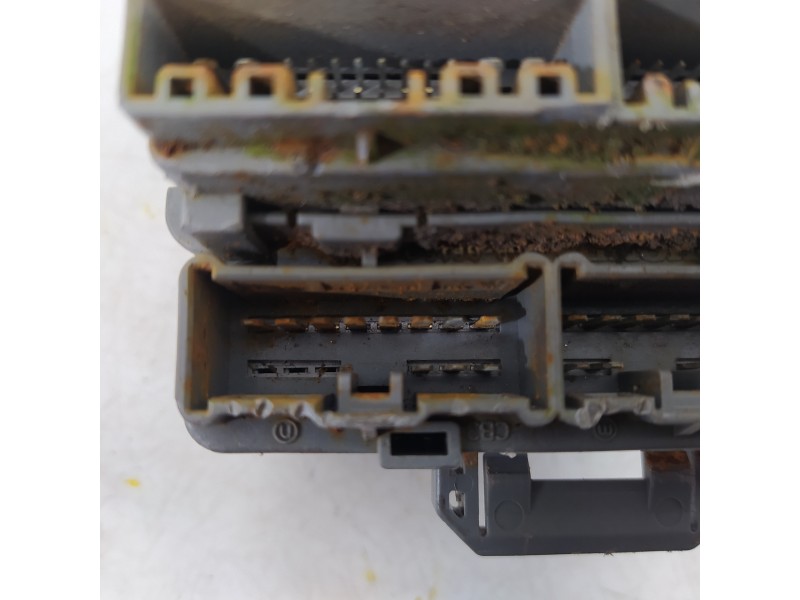 Recambio de caja reles / fusibles para honda cr-v (re) elegance referencia OEM IAM 52575LM 5LMHMLVZ 