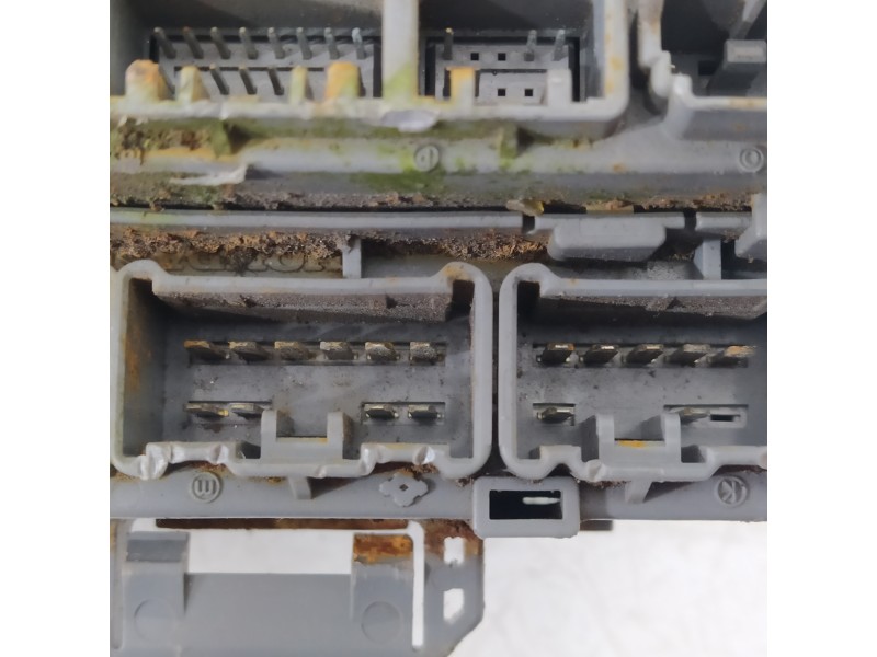 Recambio de caja reles / fusibles para honda cr-v (re) elegance referencia OEM IAM 52575LM 5LMHMLVZ 