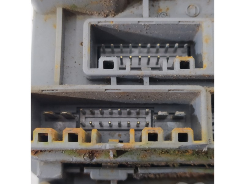 Recambio de caja reles / fusibles para honda cr-v (re) elegance referencia OEM IAM 52575LM 5LMHMLVZ 