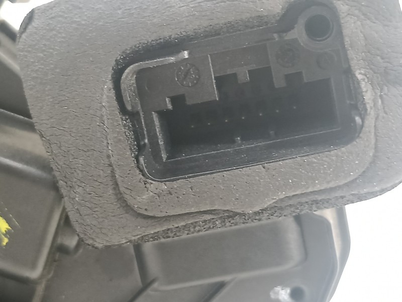 Recambio de cerradura puerta delantera derecha para volkswagen polo (6r1) advance referencia OEM IAM 5K1837016  