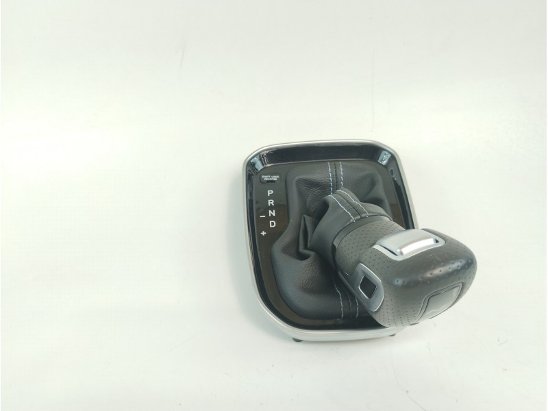 Recambio de pomo palanca cambio para hyundai i30 (pd) n project c referencia OEM IAM 2008190205  