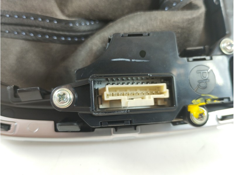 Recambio de pomo palanca cambio para hyundai i30 (pd) n project c referencia OEM IAM 2008190205  