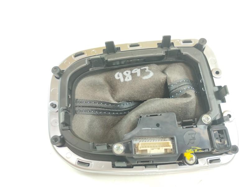 Recambio de pomo palanca cambio para hyundai i30 (pd) n project c referencia OEM IAM 2008190205  