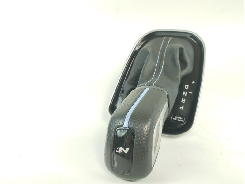 Recambio de pomo palanca cambio para hyundai i30 (pd) n project c referencia OEM IAM 2008190205  