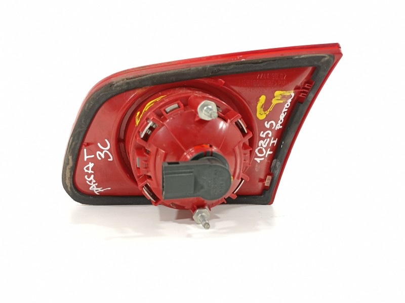 Recambio de piloto trasero izquierdo para volkswagen passat variant (3c5) highline referencia OEM IAM 3C9945093  