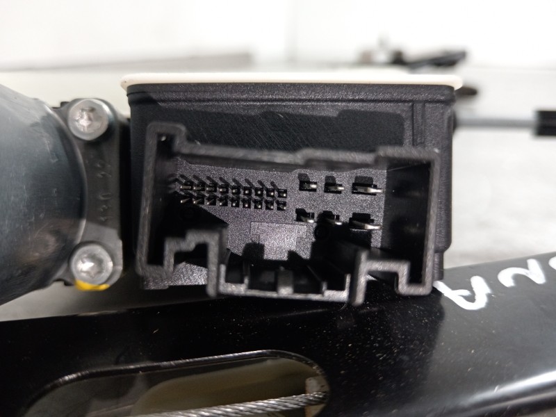 Recambio de elevalunas delantero derecho para seat arona xperience referencia OEM IAM 6F9837462C 2Q1959406E 0130822064