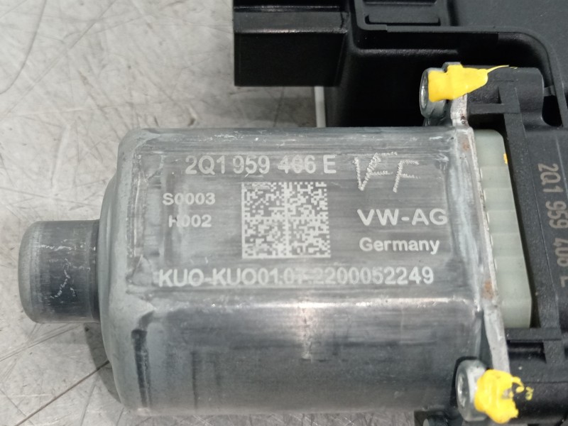 Recambio de elevalunas delantero derecho para seat arona xperience referencia OEM IAM 6F9837462C 2Q1959406E 0130822064