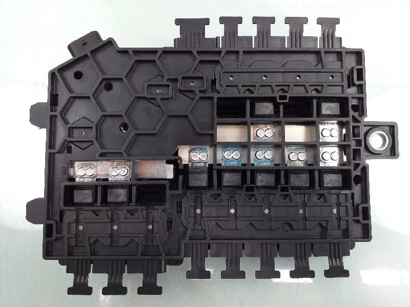 Recambio de caja reles / fusibles para mercedes-benz clase c (w205) familiar c 220 t cdi bluetec (205.204) referencia OEM IAM 20