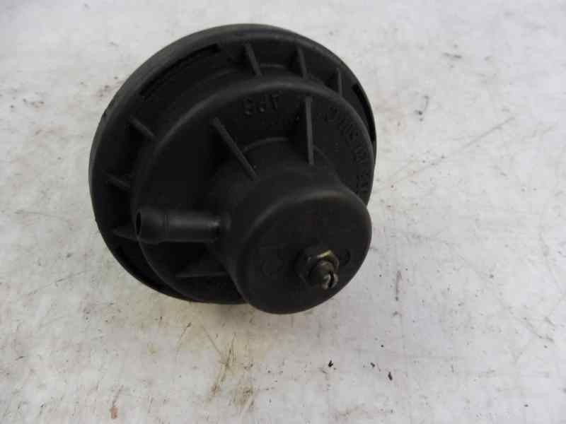 Recambio de valvula egr para volkswagen polo (9n1) match referencia OEM IAM 03831501C  