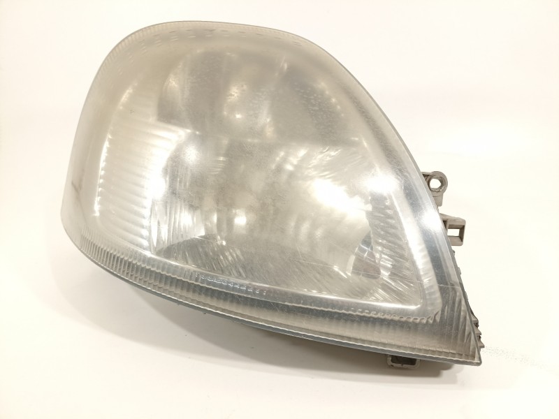Recambio de faro derecho para renault mascott 3.0 diesel referencia OEM IAM 8200163518E  